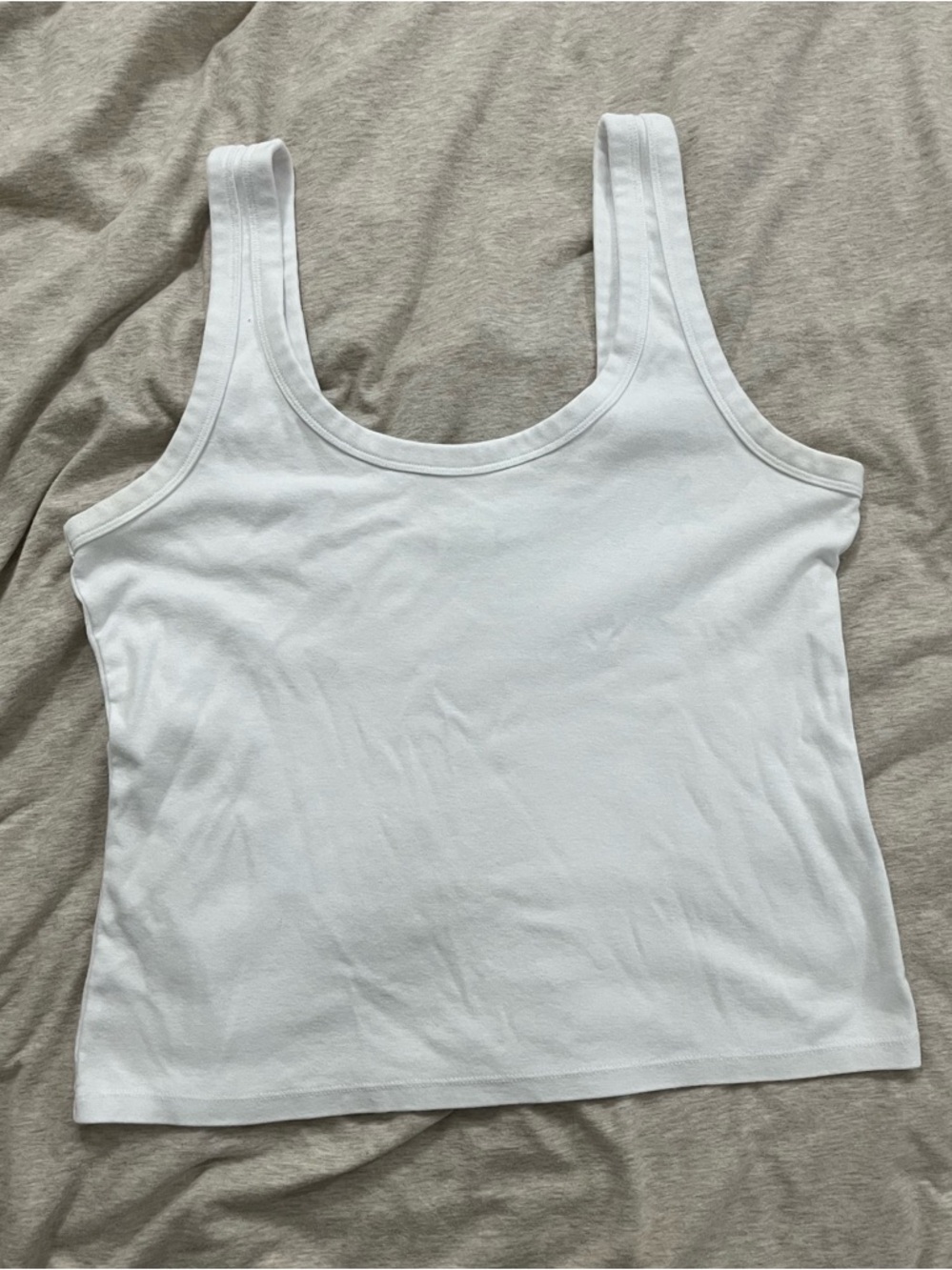 Abercrombie & Fitch White Scoop Neck Tank Top size L